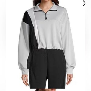 Sports Illustrated Arctic Gray Cropped Long Sleeve Quarter Zip Pullover- Large